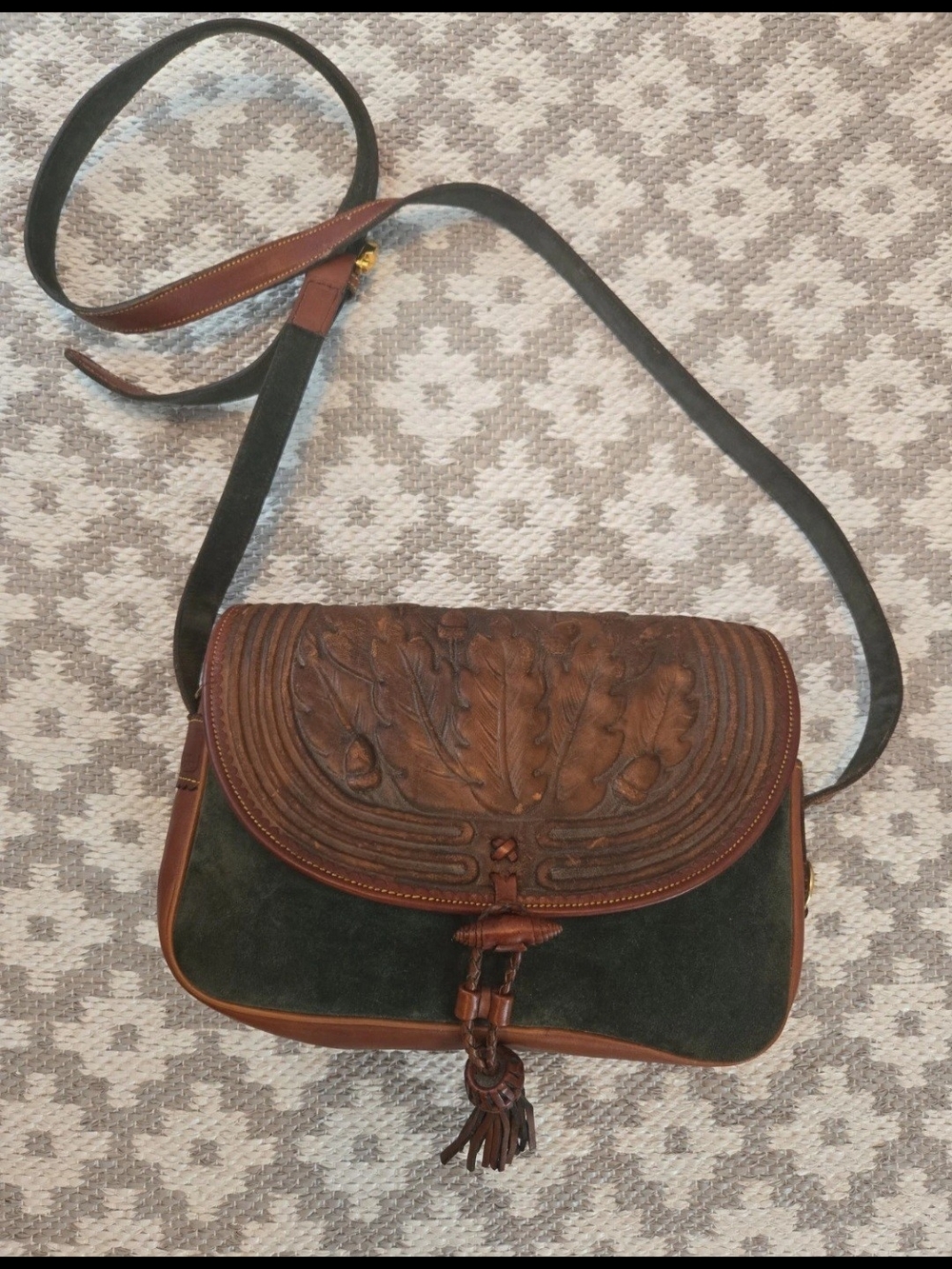 LOEWE Shoulder Bag Acorn Style Suede Leather Green Brown Vintage Crossbody Bag